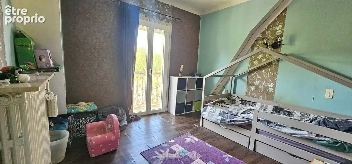 Maison de village  180 m² habitables  Terrain d'environ 1 400 m² - photo 9