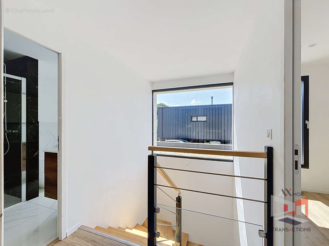PLEUMEUR-BODOU : Maison contemporaine avec vue dégagée - au calme - photo 7