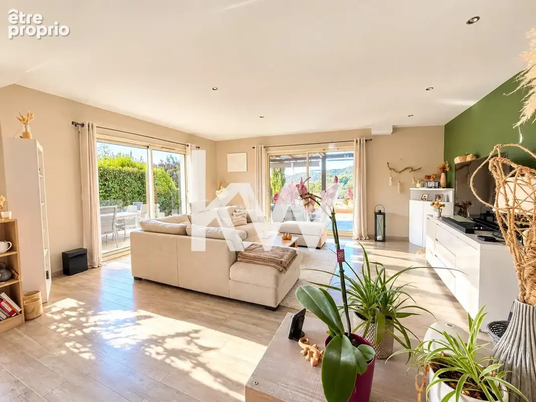 Maison 5 pièces 141 m² à vendre à Roche-La-Moliere (42230) - photo 4