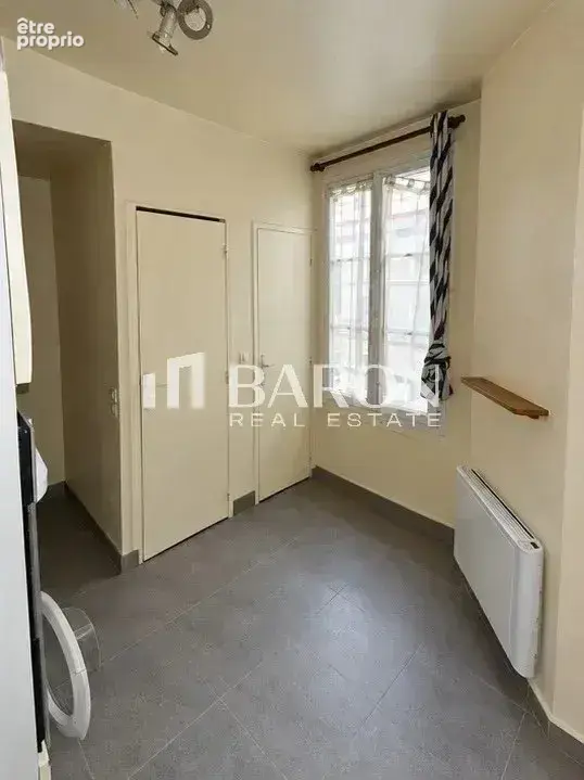 Paris xviiᵉ - 23 m² à rafraîchir  - batignolles épinettes - photo 3