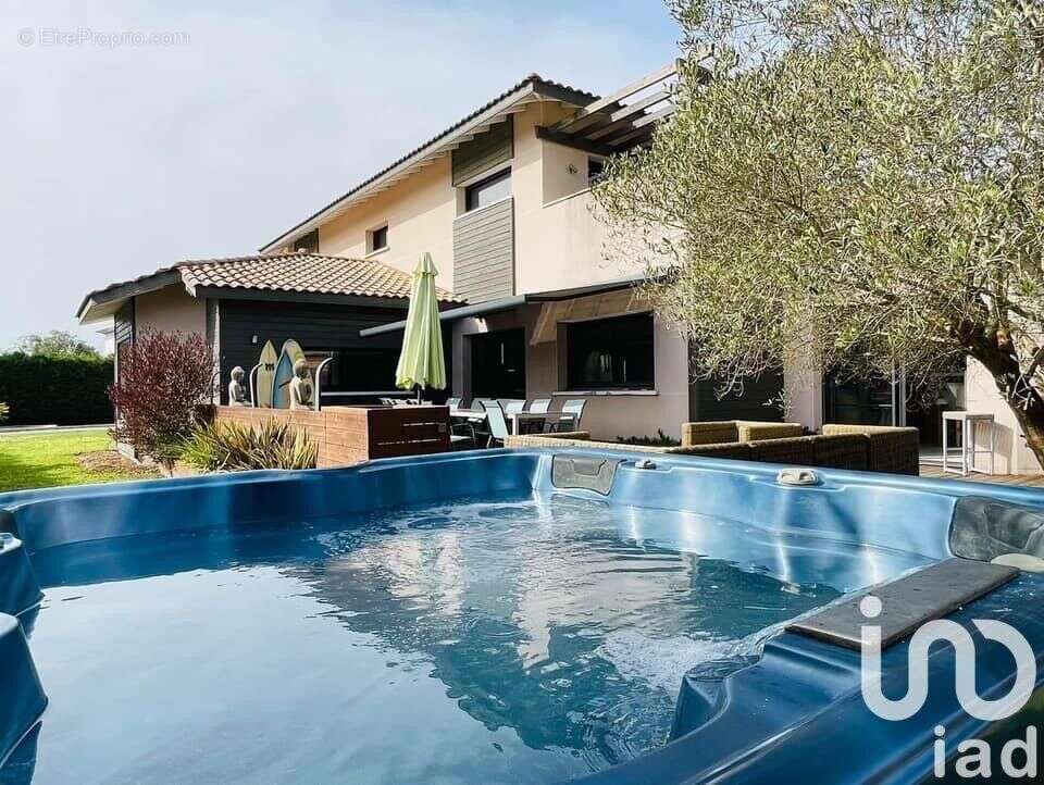 Maison 400 m² à Vieux-Boucau-Les-Bains  - photo 6