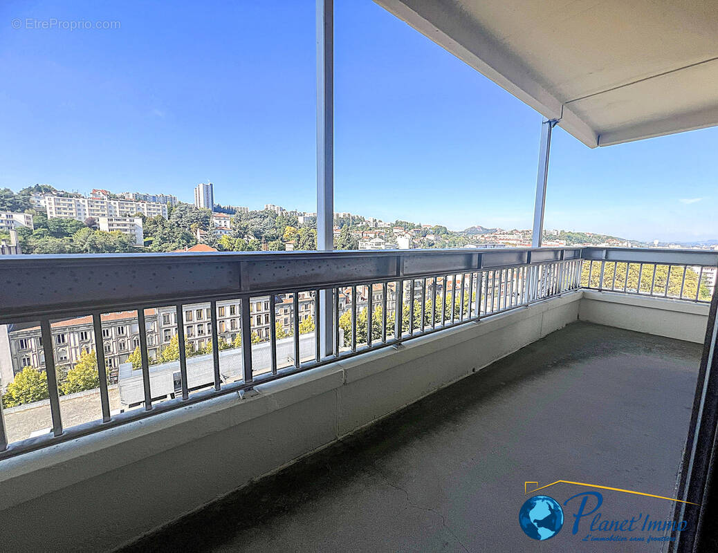Appartement à SAINT-ETIENNE