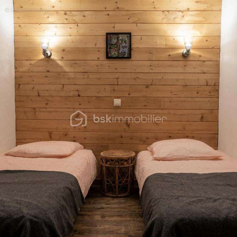 Appartement à EAUX-BONNES
