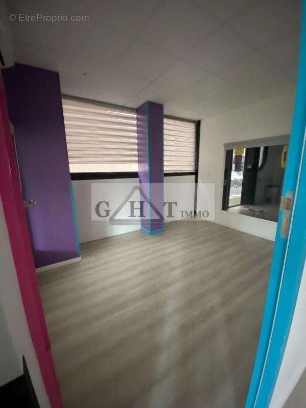 Commerce à VILLEBON-SUR-YVETTE