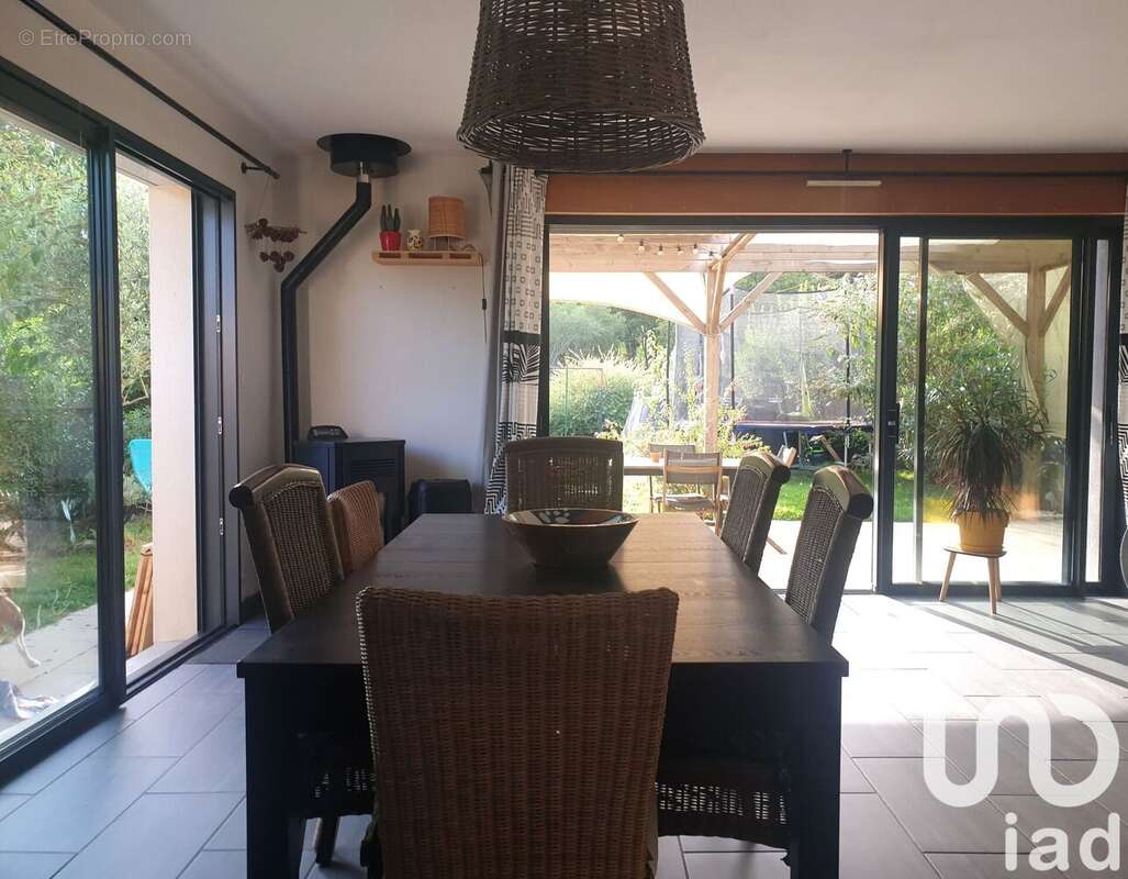 Photo 5 - Maison à SAINT-AVE