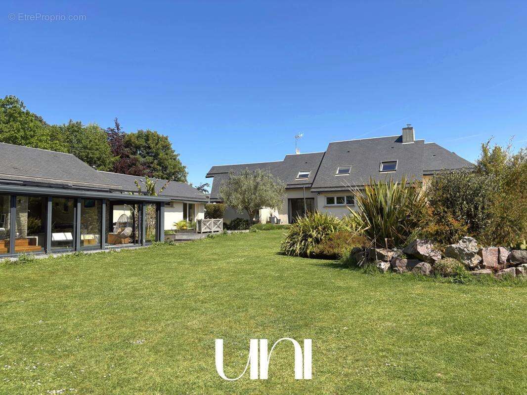 Maison 10 pièces, 287 m2 avec piscine - HERMANVILLE SUR MER - photo 4
