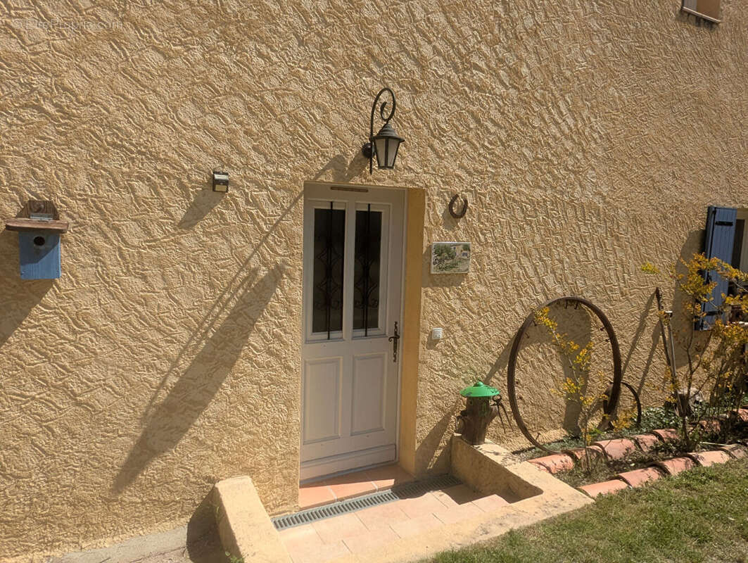SALERNES propriété de 2 maisons, dépendances, piscine, terrain 8.444 m² - photo 11