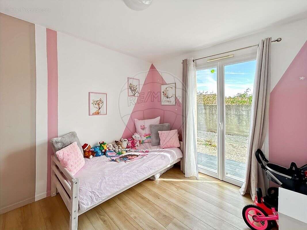 Maison à SAINT-LUMINE-DE-COUTAIS