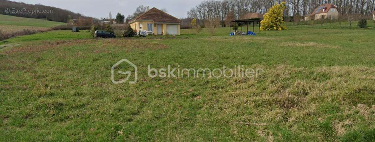 Terrain constructible à Corbères Abères - photo 2