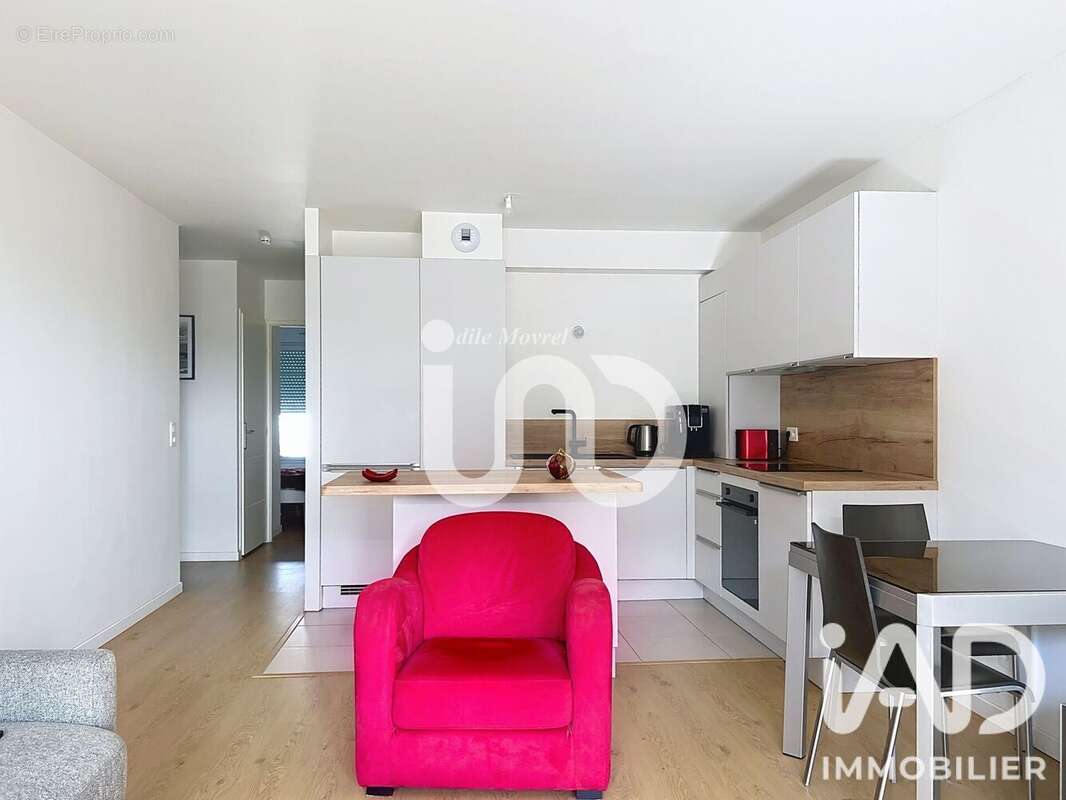 Photo 2 - Appartement à LE PLESSIS-BOUCHARD