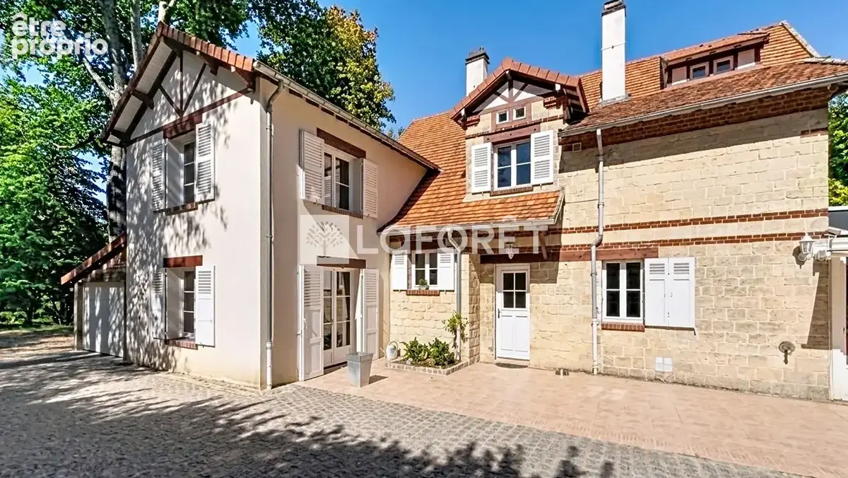 Photo Maison à Luzarches au prix de 920 000€
