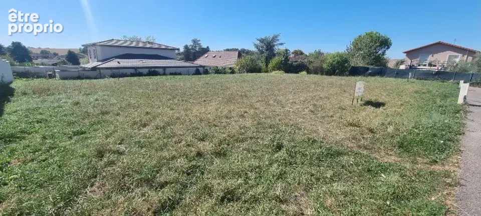 Terrain 534 m² à vendre à Meyzieu (69330) - photo 1