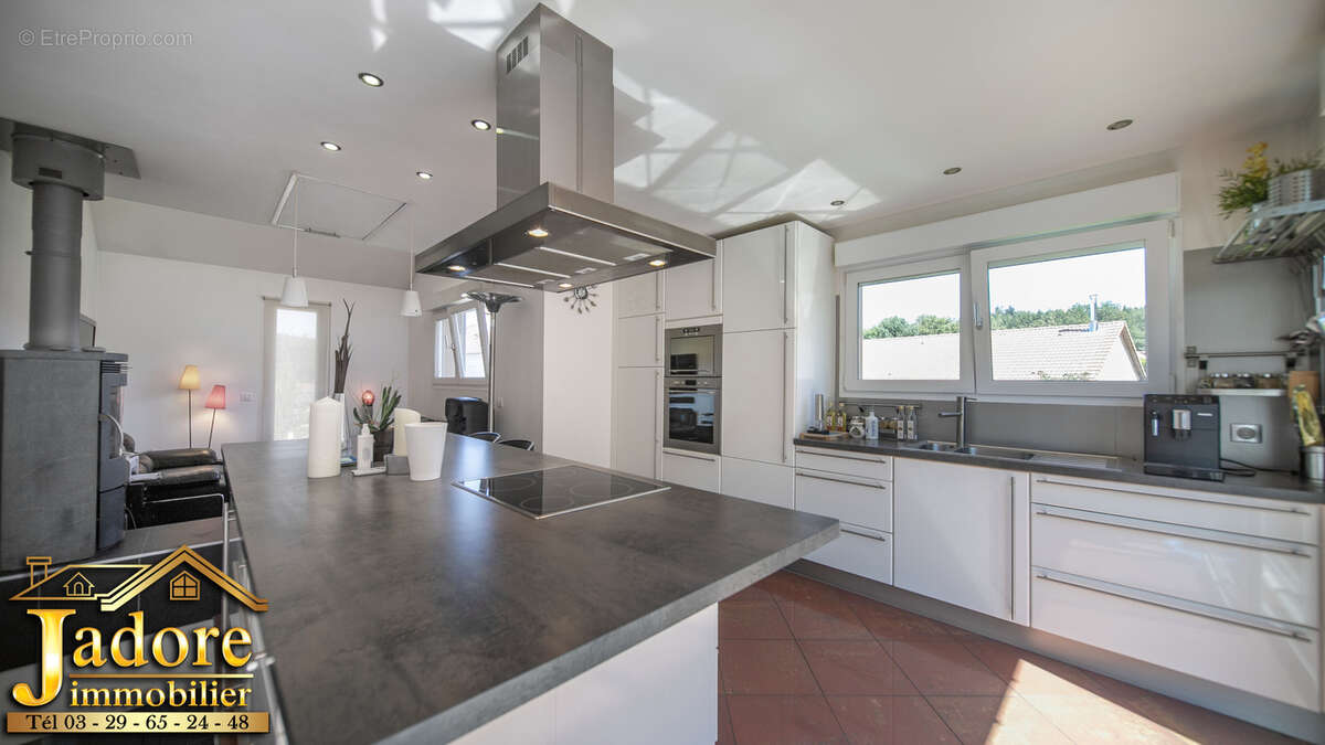 EXCLUSIVITE ! VILLA + Piscine dans cadre magnifique - photo 9