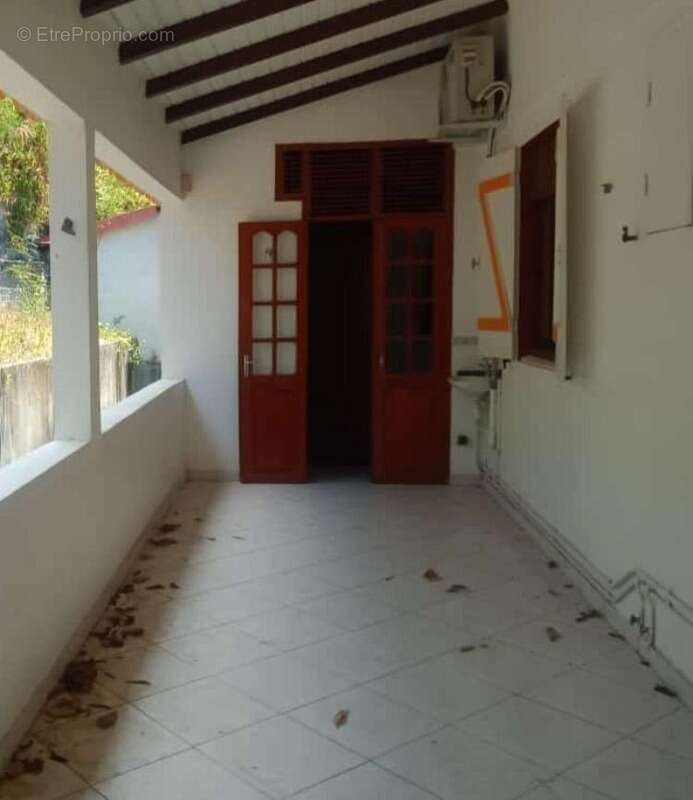 Maison à BASSE-TERRE