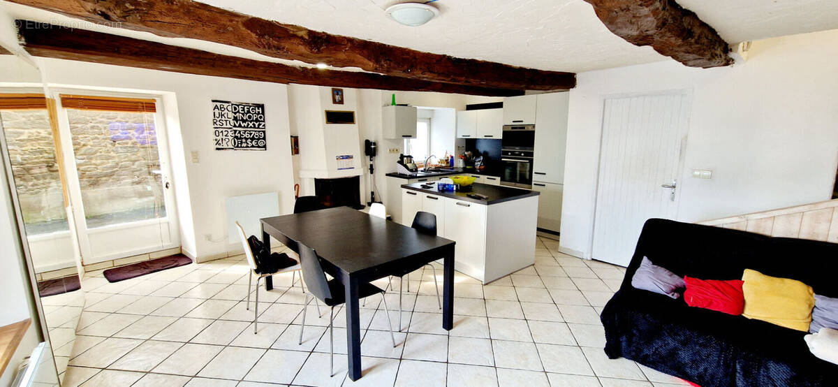 Maison à MINIAC-MORVAN