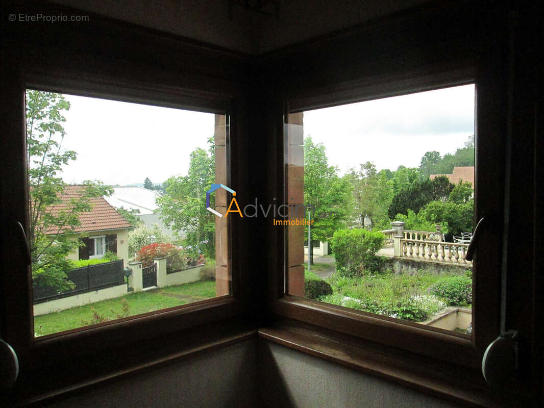 Maison 217 m² à Luxeuil-Les-Bains  - photo 8
