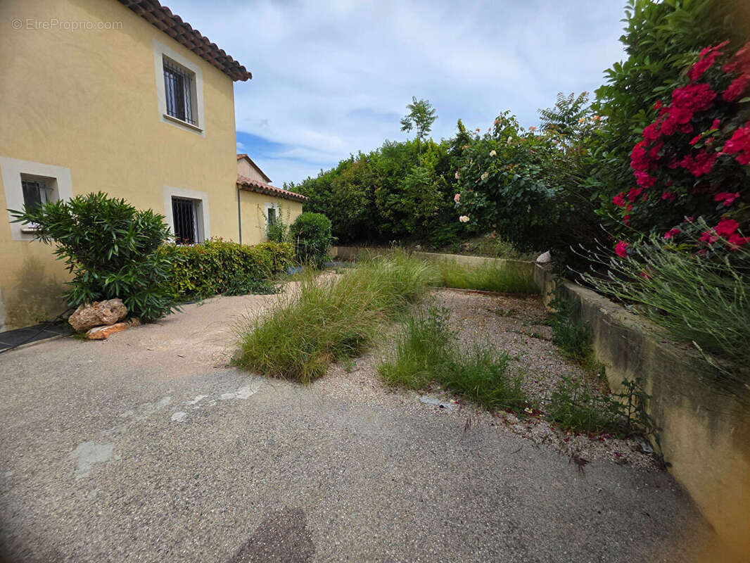 Maison à BOUYON