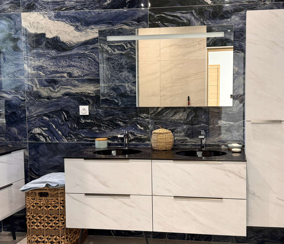 Maison à ROQUEVAIRE