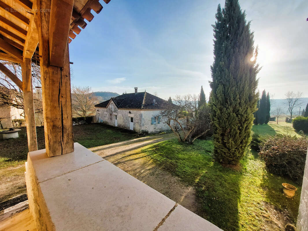 Maison à MONTCUQ