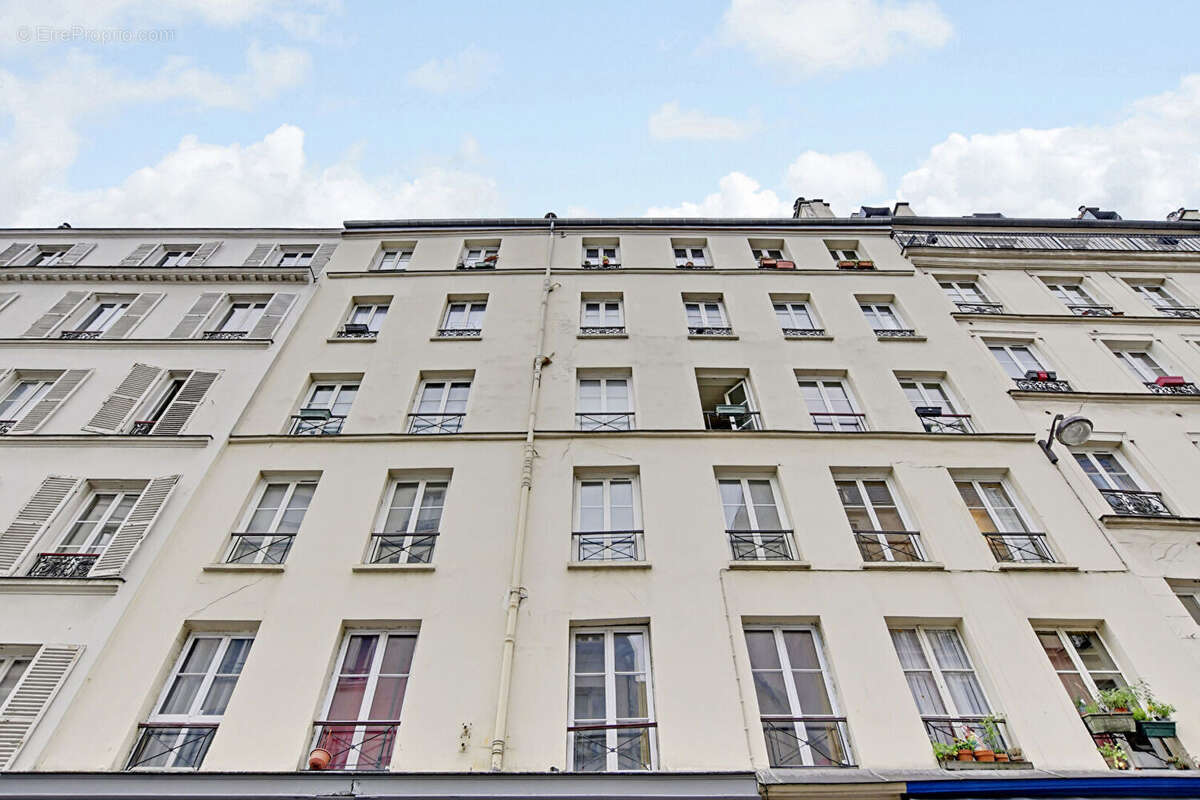 Appartement à PARIS-18E