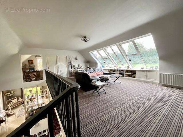 Maison à PLOUEDERN