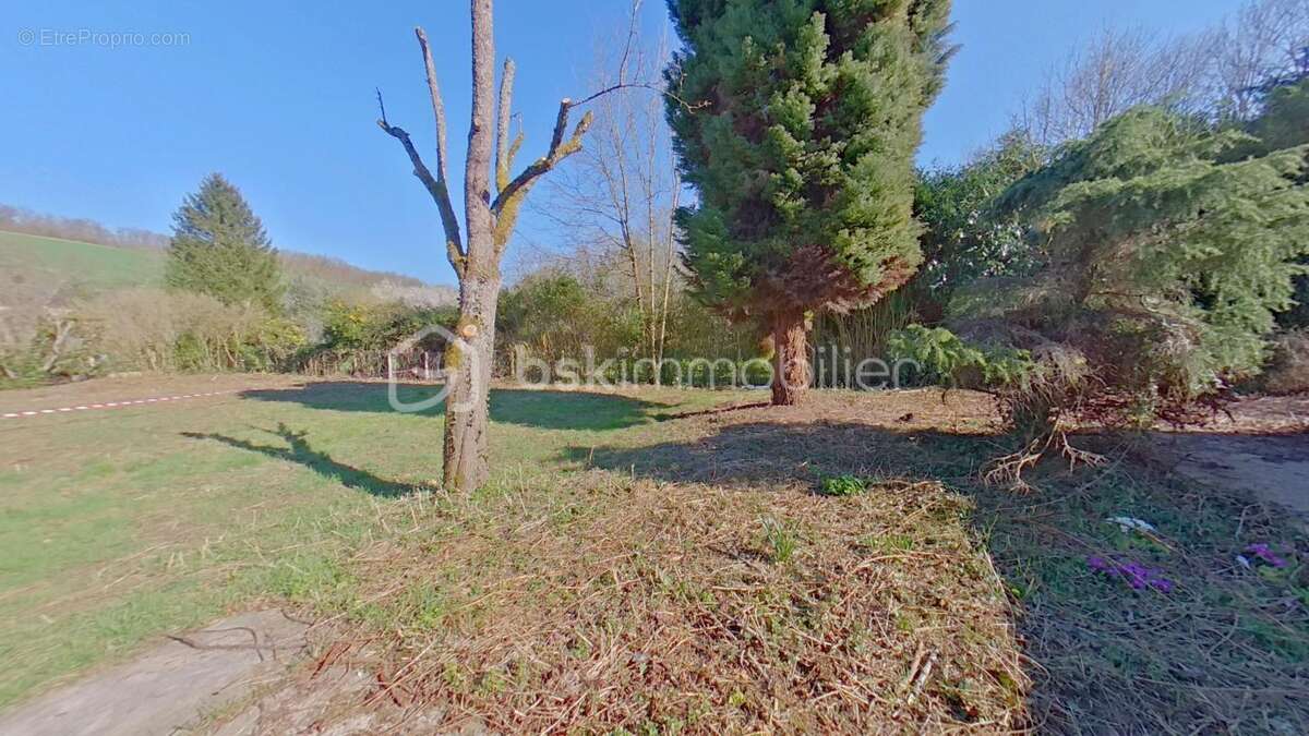 Maison à EGRISELLES-LE-BOCAGE