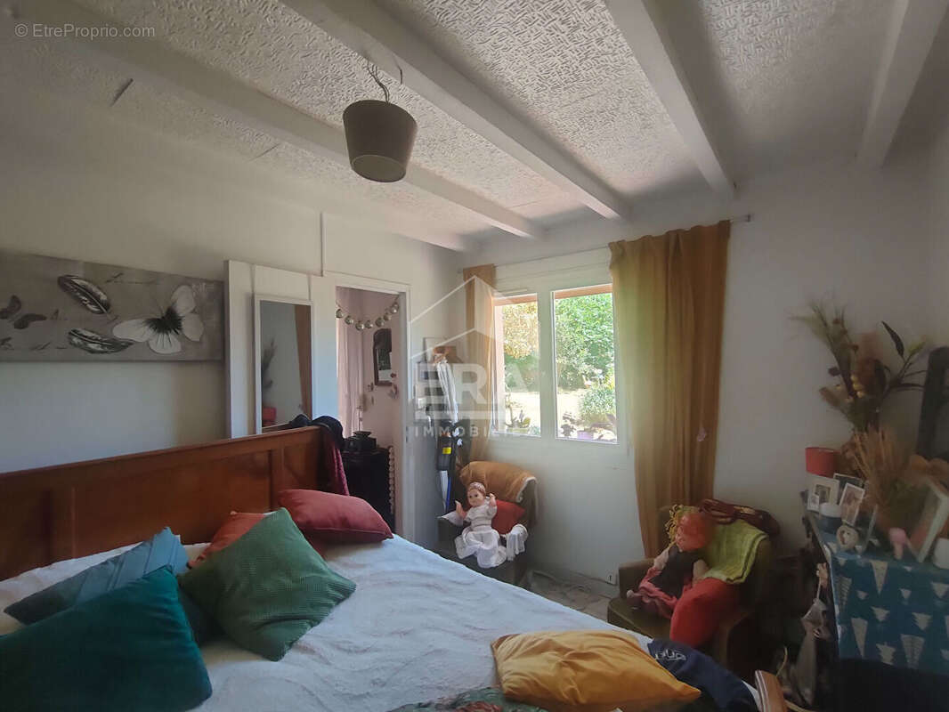 Maison 3 pièces à vendre à Saint-Savin - Terrain de 17200 m² - photo 7