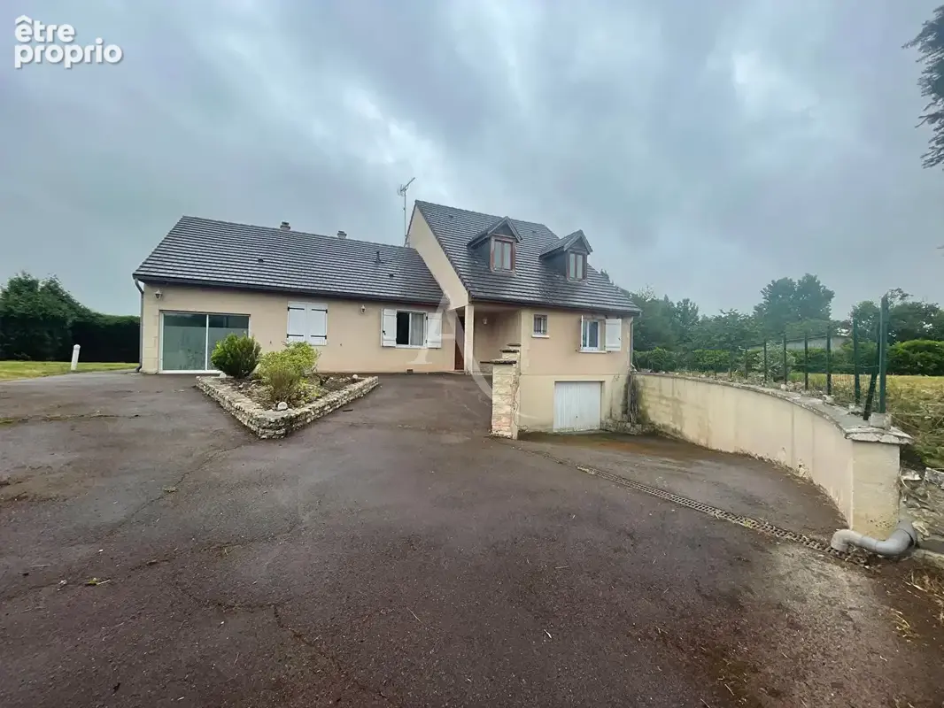 Photo Maison à Gournay-En-Bray au prix de 159 000€