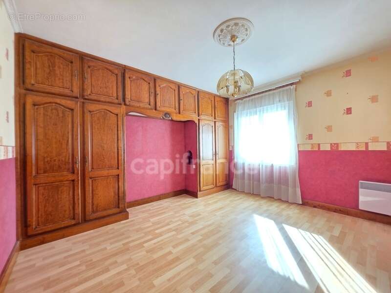 Maison à VILLEGOUGE