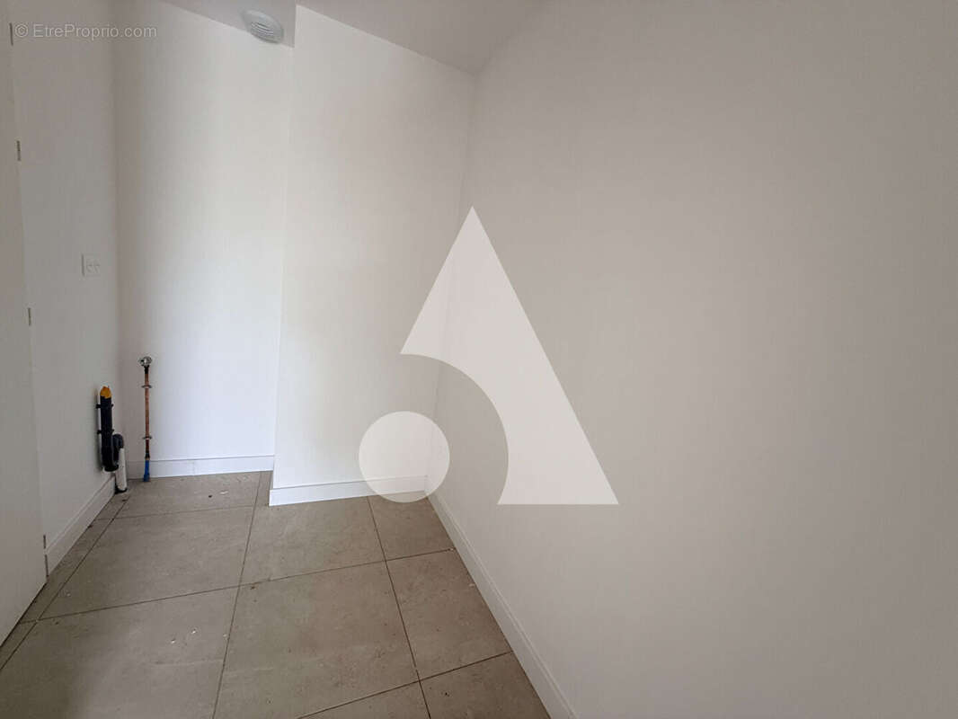 Maison plain pied 85m2 de 3 chambres à Coulon - photo 8