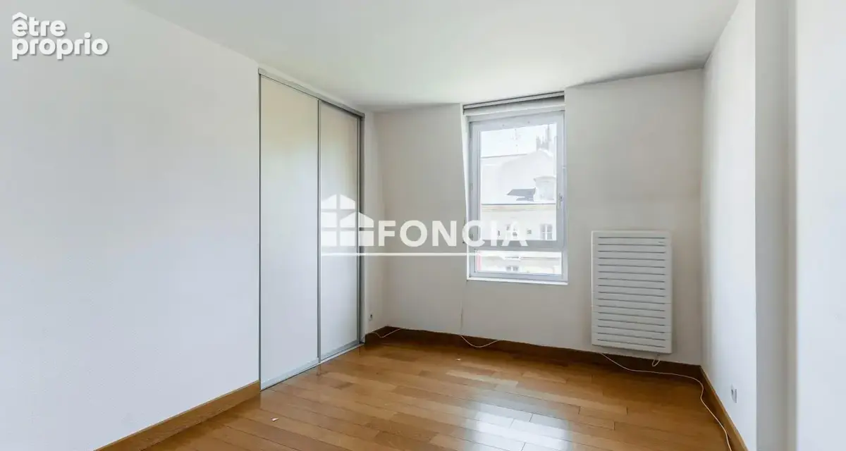 Dans le coeur de Metz - F5 de 172M2 avec terrasse et vue unique + parking - photo 10