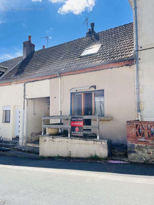 Maison à MONTLUCON