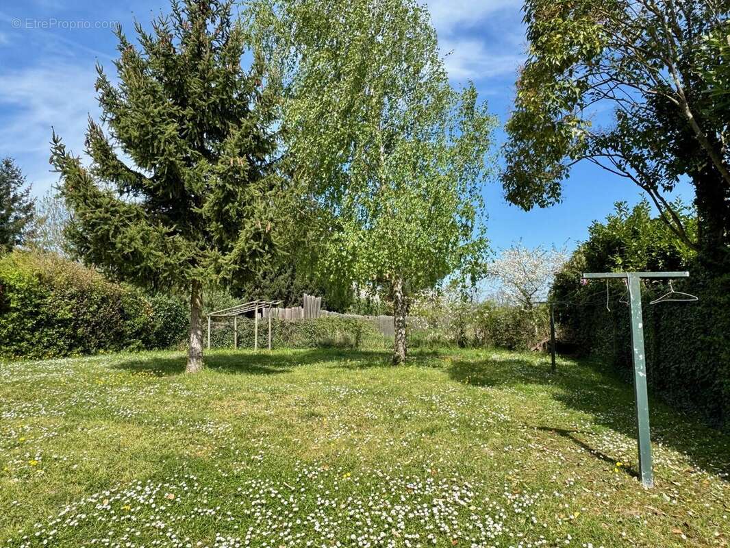 Maison à MONTLOUIS-SUR-LOIRE