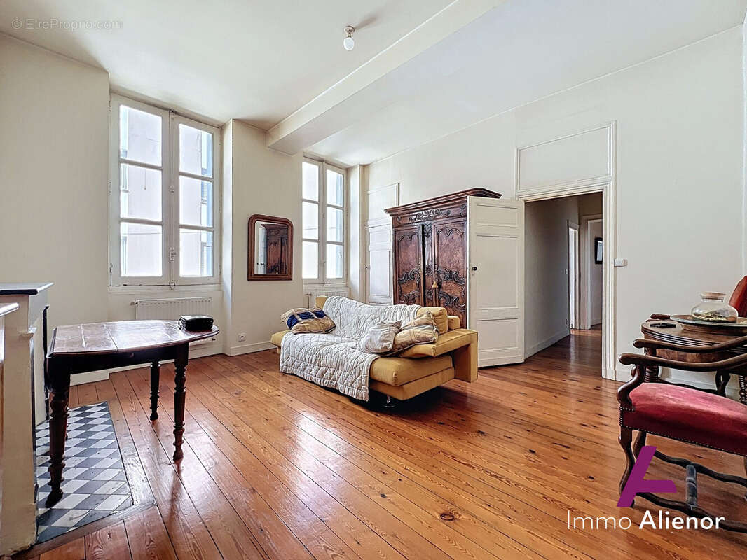 Appartement à BORDEAUX