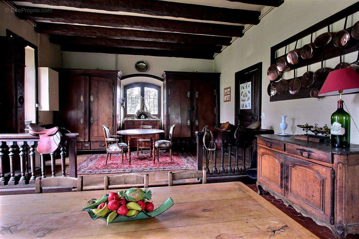 Manoir de 1850, maison de gardien et tennis sur un parc de 5ha - photo 13