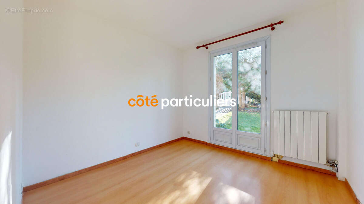 Maison à SAINT-REMY-LES-CHEVREUSE