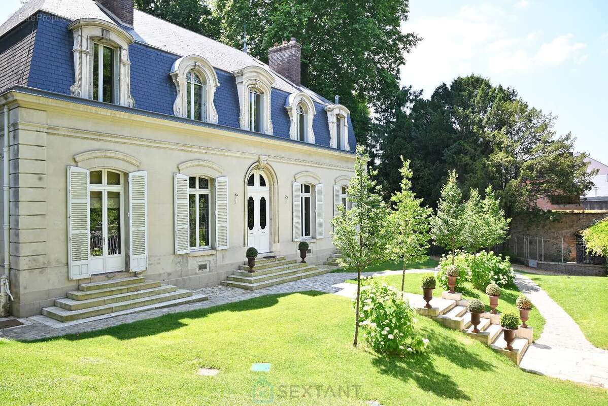 Maison à SENS