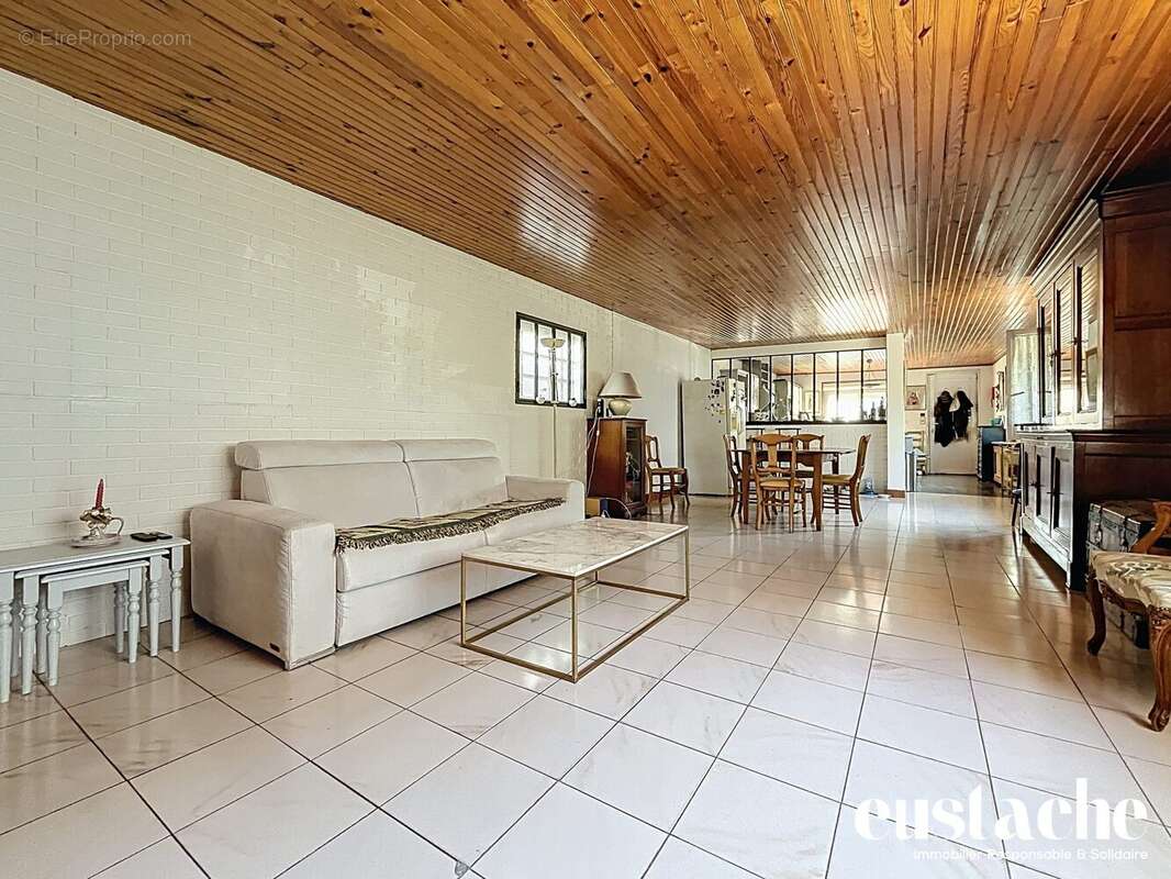 Maison à BOIS-COLOMBES