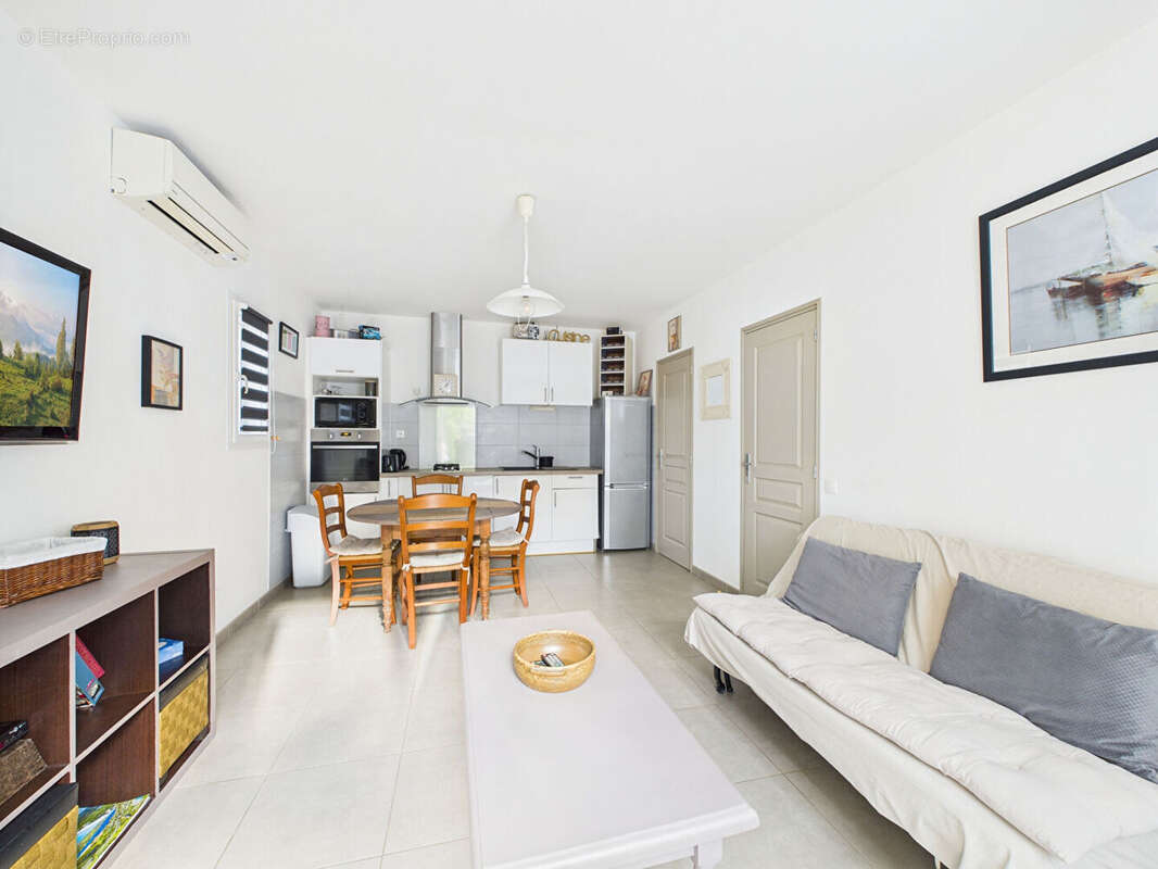 À vendre charmante maison T2 à Patrimonio de 34,7 m² avec jardin de 170 m² - photo 3