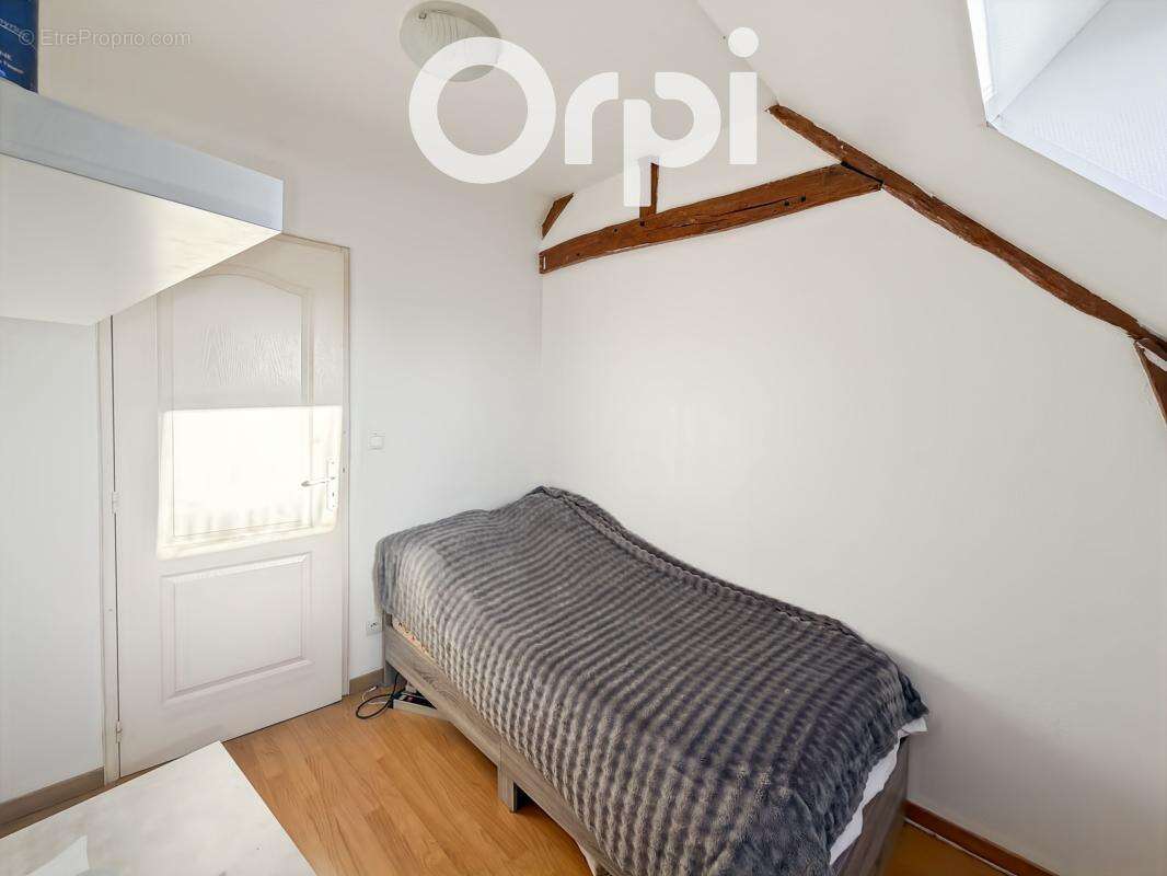 Maison à ESTREES-SAINT-DENIS