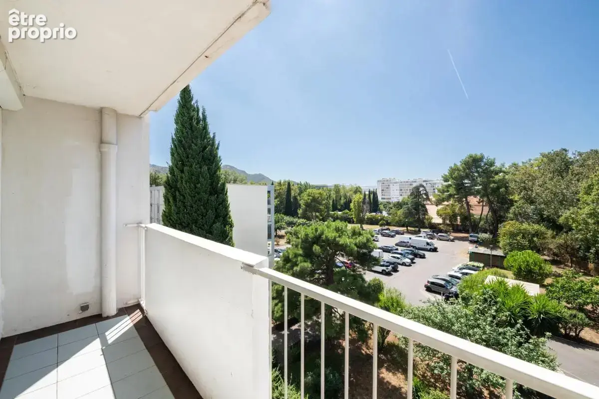 Appartement de 3 pièces de 79 m² situé à Marseille - photo 2