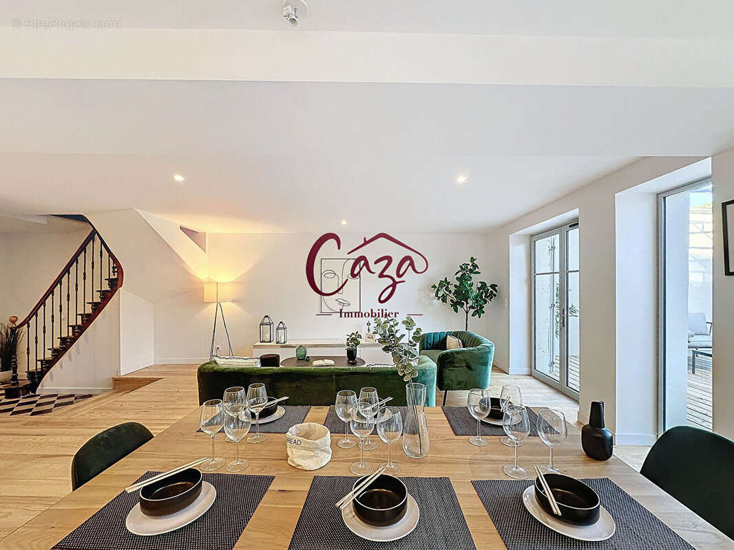 Maison à CAMBLANES-ET-MEYNAC