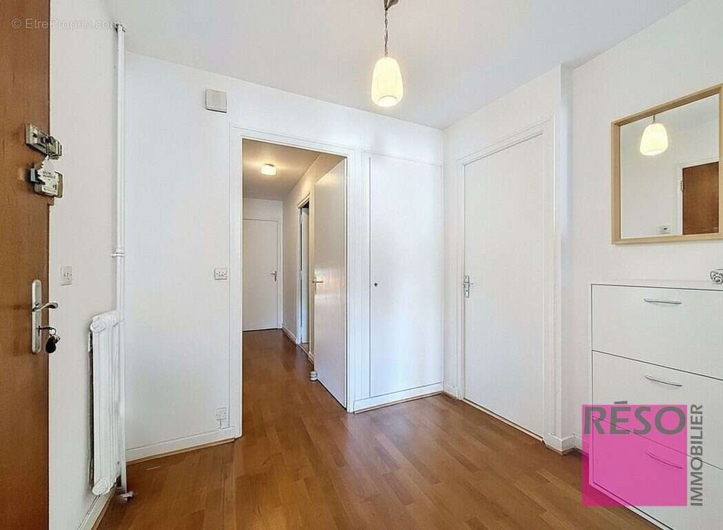 Appartement à AMBILLY