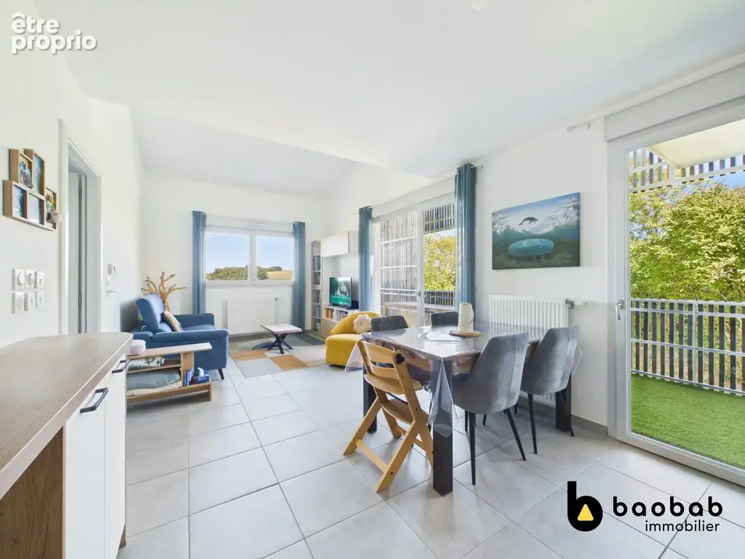 Appartement 4 pièces 82 m² à vendre à Chainaz-Les-Frasses (74540) - photo 2