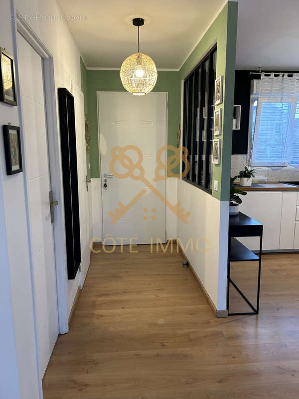 Maison à OSTRICOURT