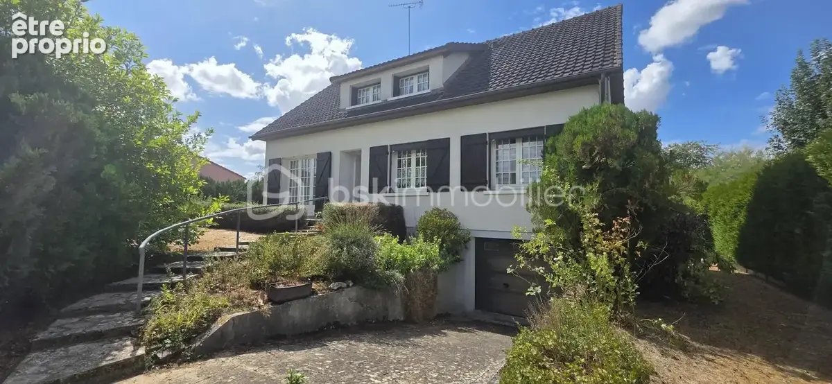 Maison à COURTENAY