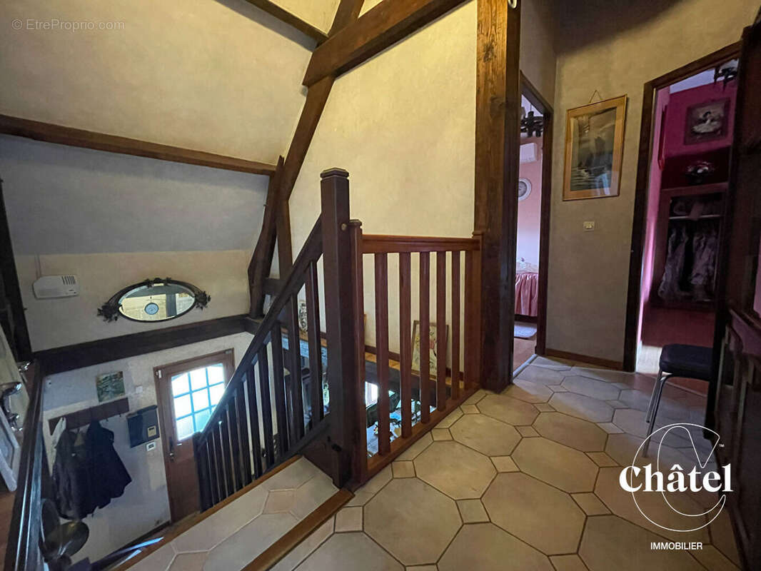 Maison PROCHE de gares 6 pièces - S/sol total - photo 9