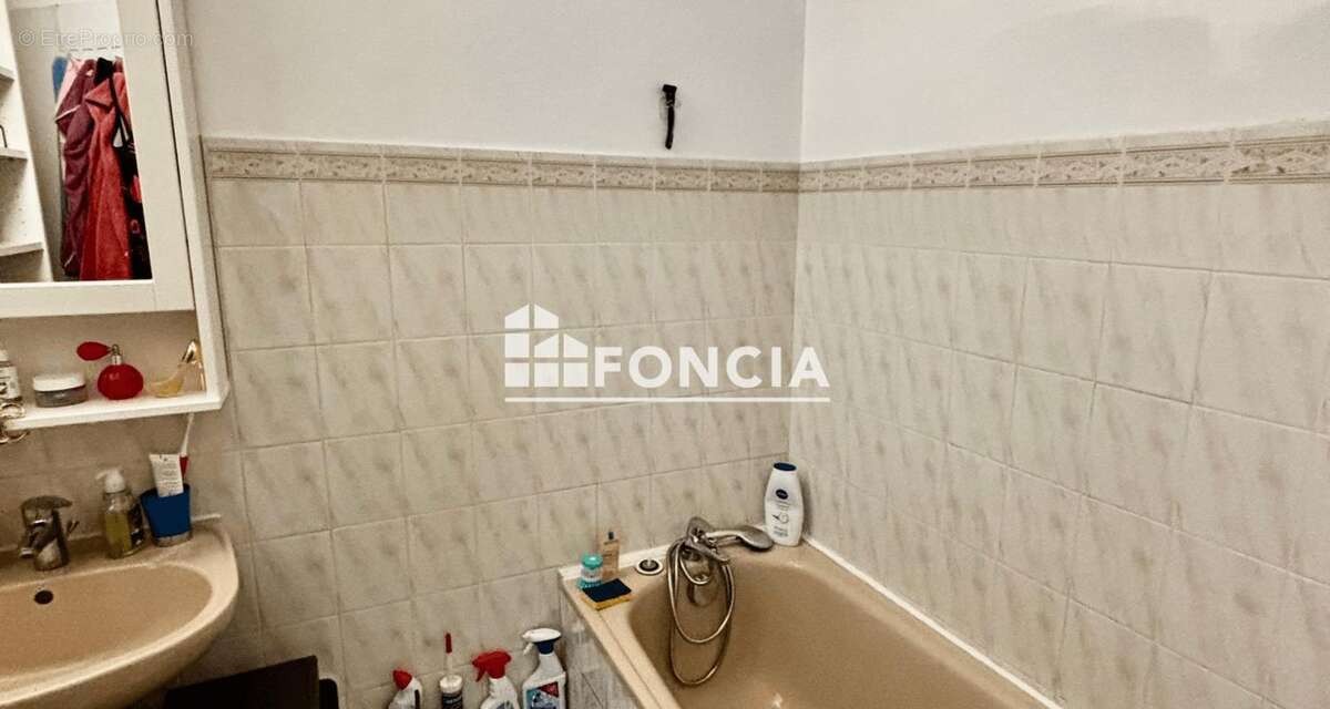 Appartement à SIX-FOURS-LES-PLAGES