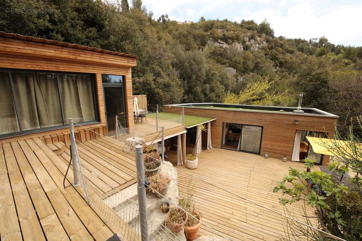Maison à EZE