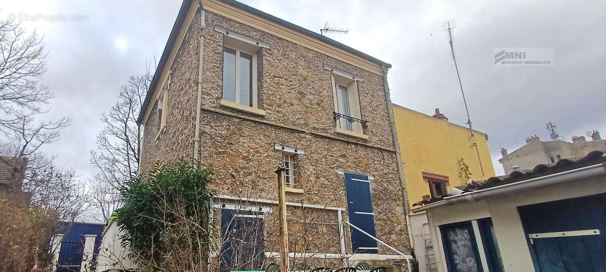 Maison à CHOISY-LE-ROI